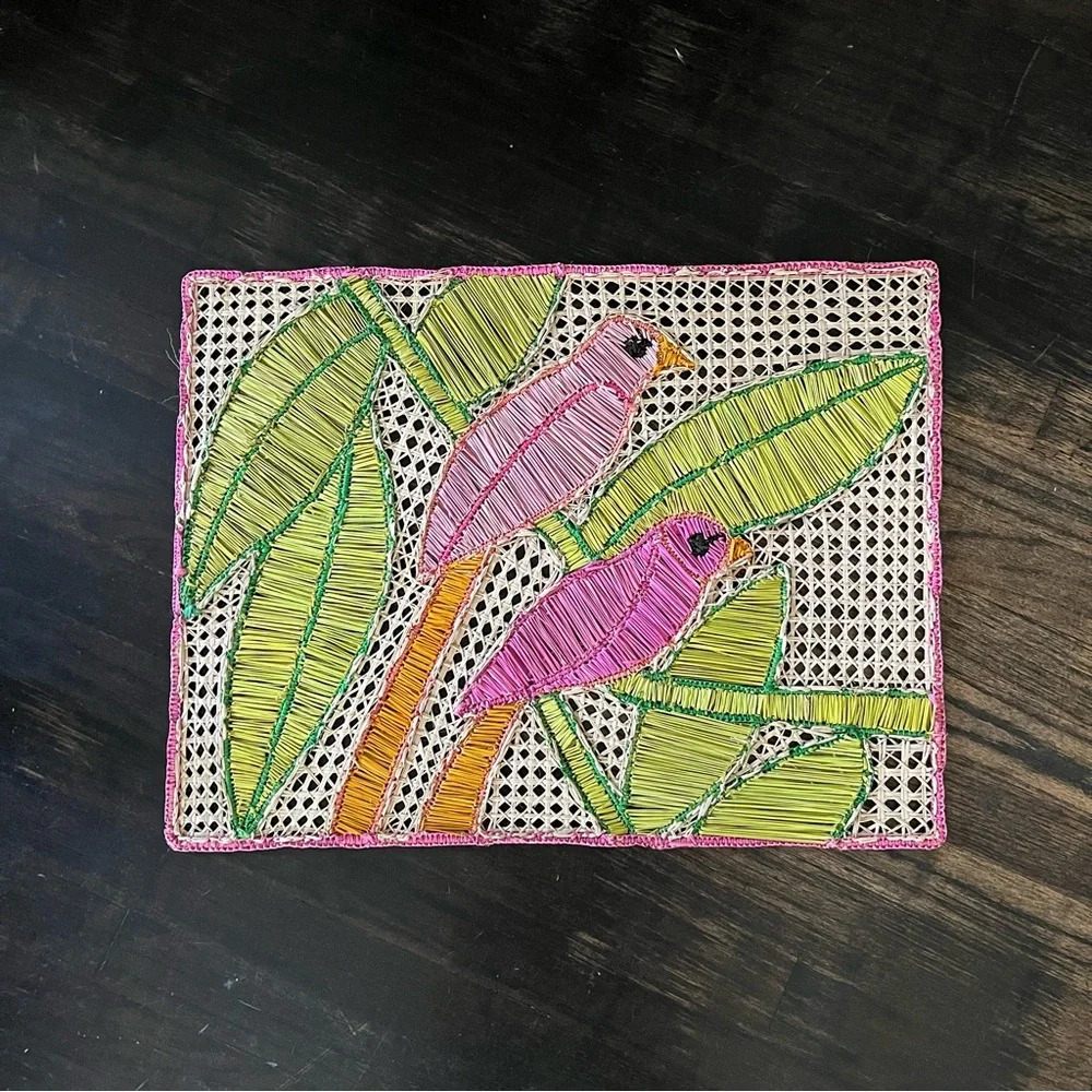 Rare Mercedes Salazar Maria Rectangular Individual Raffia Pink Bird Placemat EUC - Picture 4 of 4